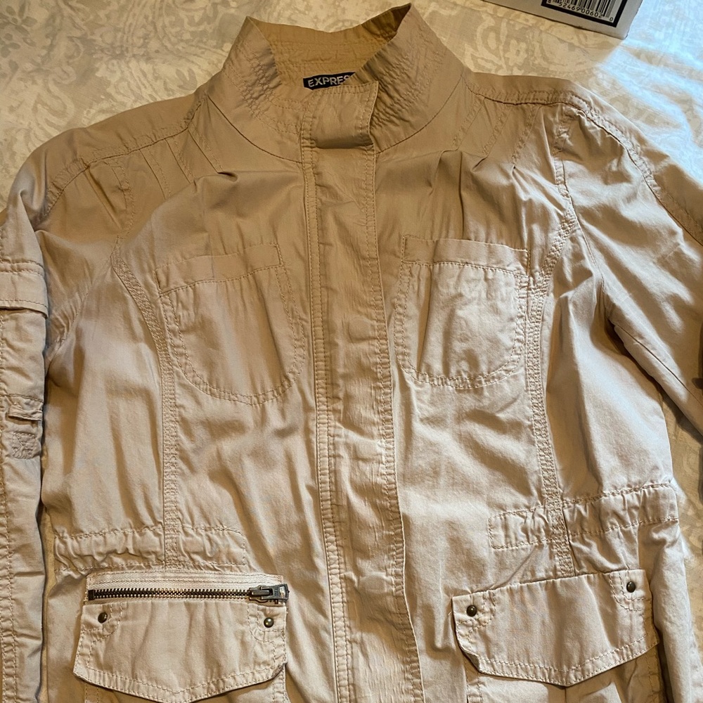 Express Jacket - Picture 2 of 5